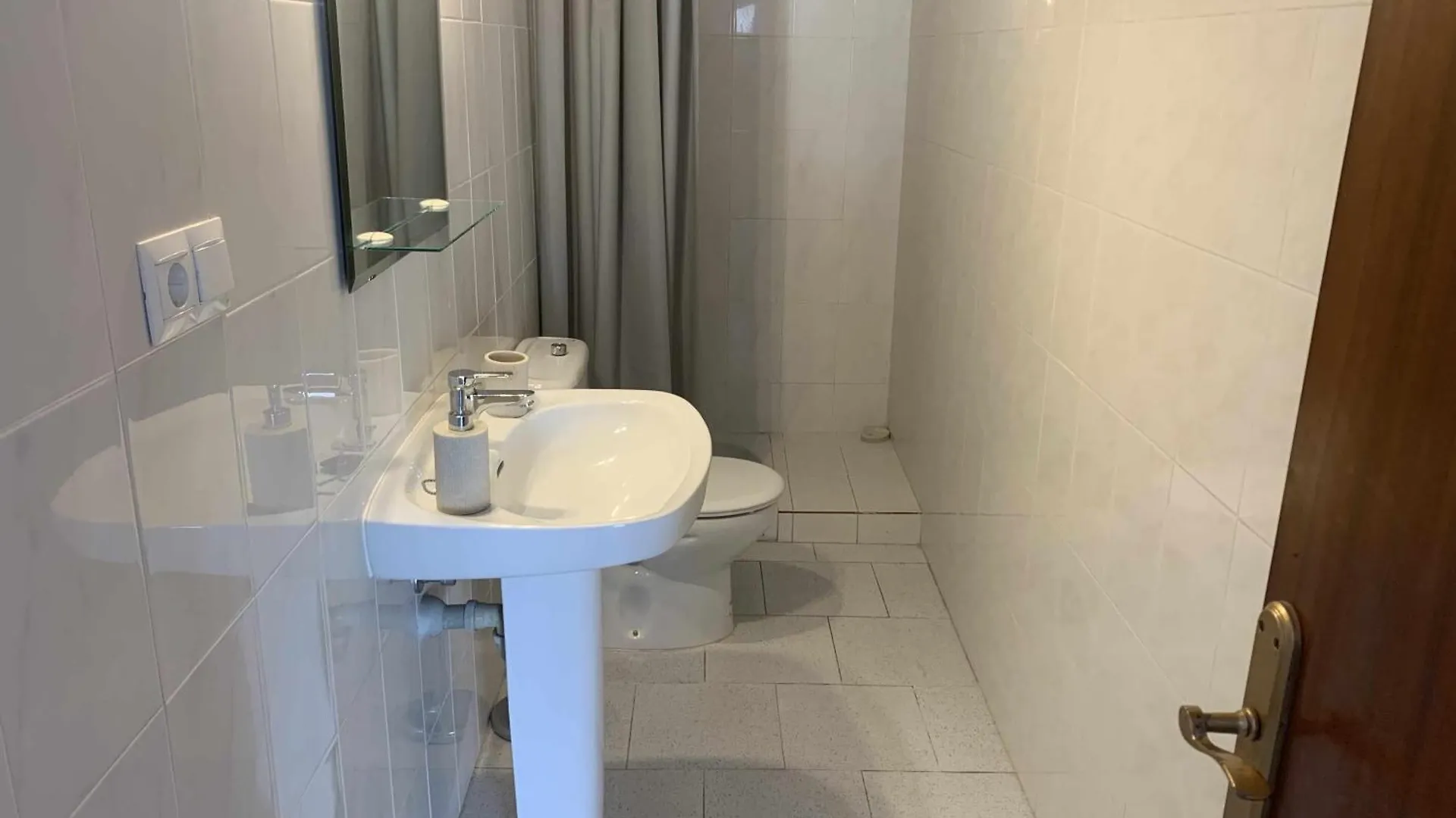 Feriehus Casa Kaluel Adosado Blanco Villa Nerja